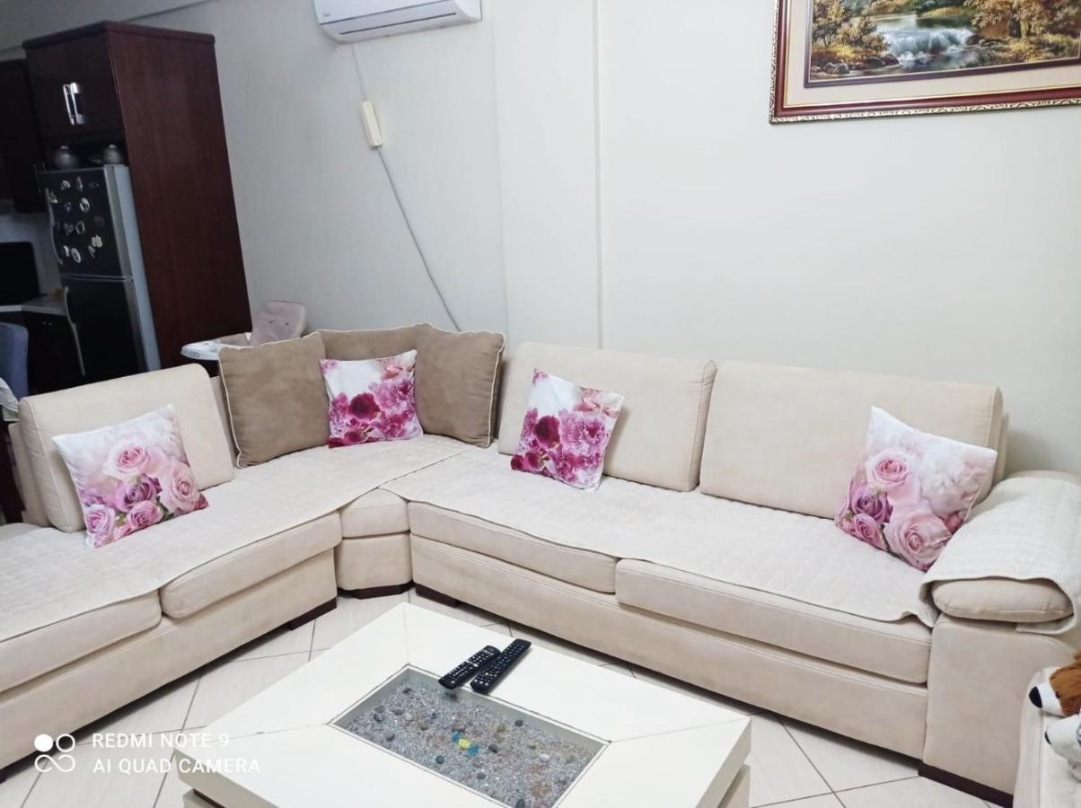 Apartament Zace *
